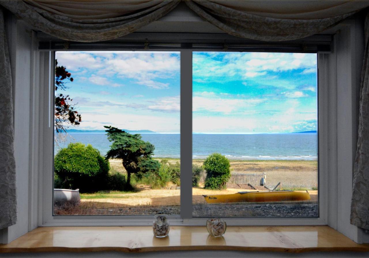 Oceanfront Paradise Comox Ngoại thất bức ảnh